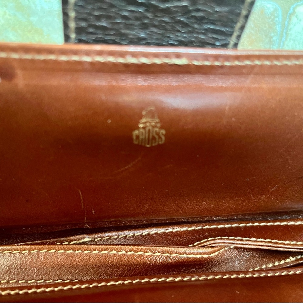 MARK CROSS Vintage Crossbody Bag in Saddle Brown leather - Picture 3 of 10
